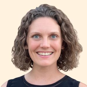 Courtney Sigworth, Therapist