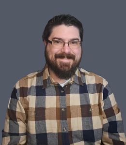 Justin Marmion, Therapist