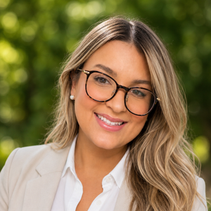 Briana Seippel, Therapy Clinician
