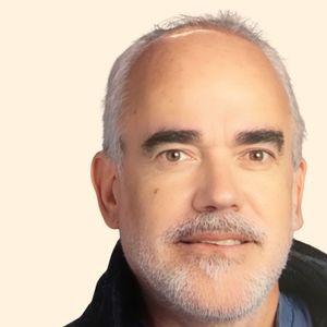 Kenneth Bussi, Therapist