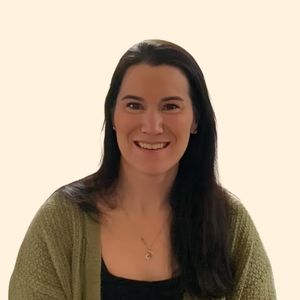 Sarah Zimage, Therapist