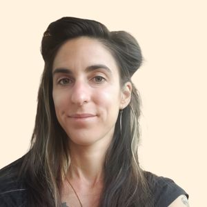 Shea Spampneto, Therapist
