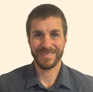 Erick Muhlenbeck, Therapist