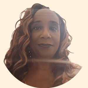 Danielle Akins, Therapist