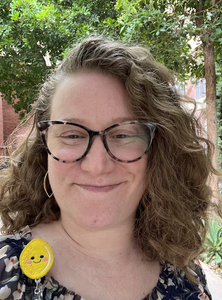 Danielle Dawidowicz, Therapist