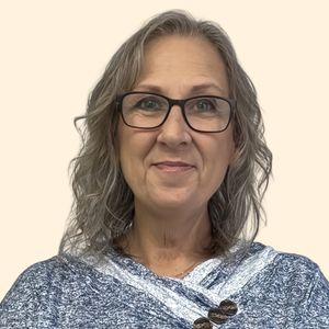 Cathy Looper, Therapist