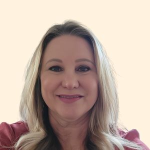 Kimberly Roth