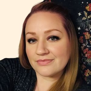 Melody L'Etoile, Therapist
