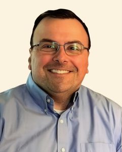 Leonard Smith, Therapist