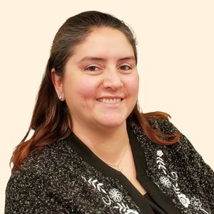 Katherine Hawley, Therapist