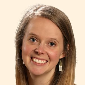 Lacey Dembicki, Therapist