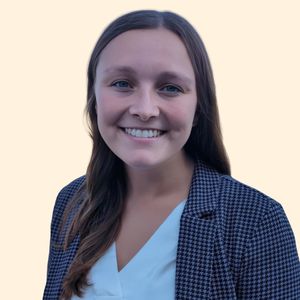 Alexis Murty, Therapist