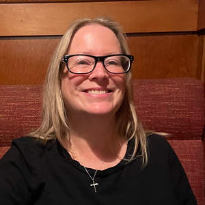 Elizabeth E Schmidt, Therapist