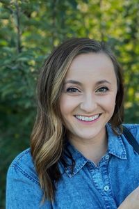 Jessica Laughlin, Therapist