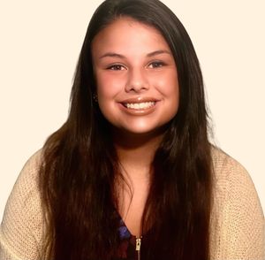 Nicole Brayden, Therapist
