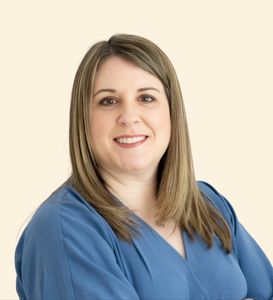 Amber Brockenbush, Therapist