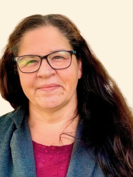 Lynda Guzman, Therapist