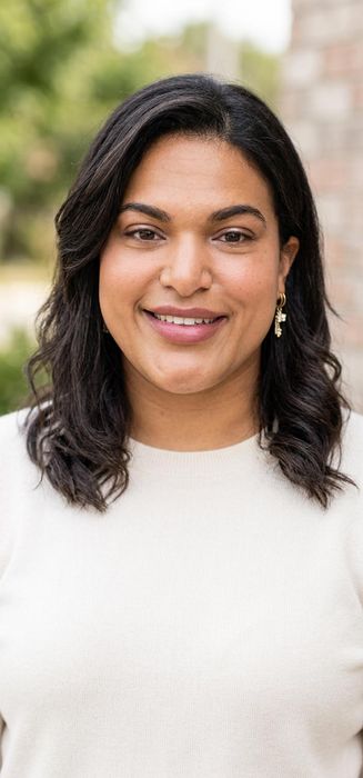 Gibelle Acosta, Therapist