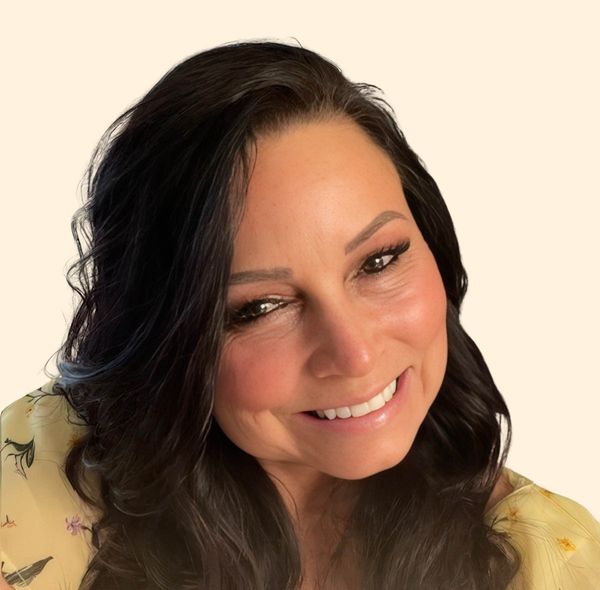 Lisa Sutter, Therapist