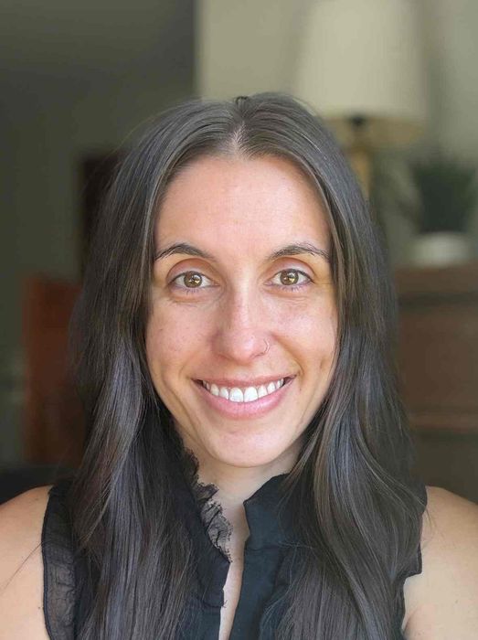 Ashley Foldes, Therapist