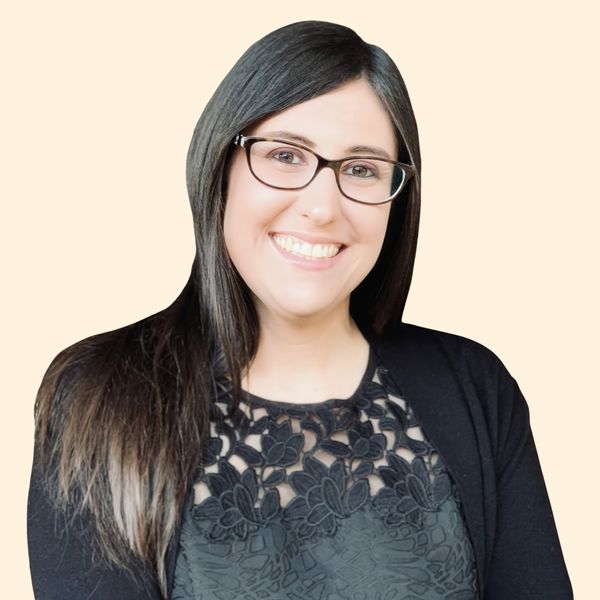 Emily Caliguri, Therapist