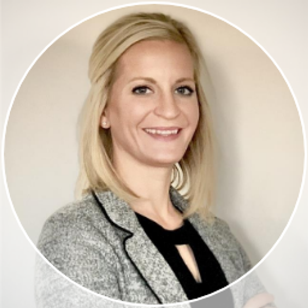 Alexandra R Iverson, Therapist