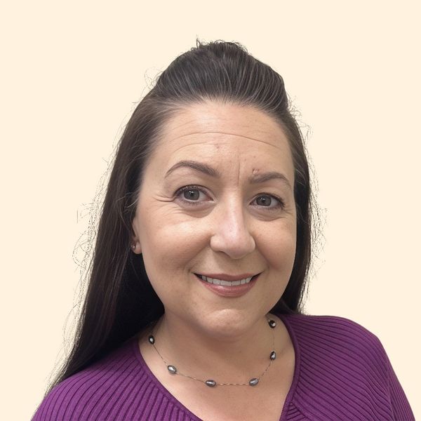 Elaine Summers, Therapist