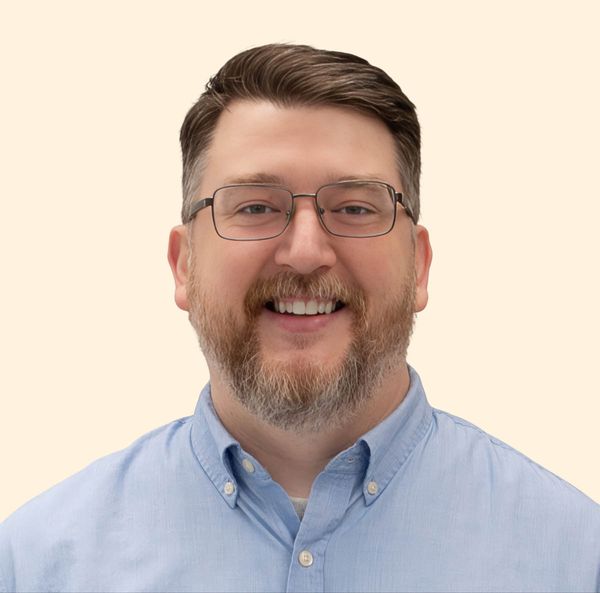 Eric Lowery, Therapist
