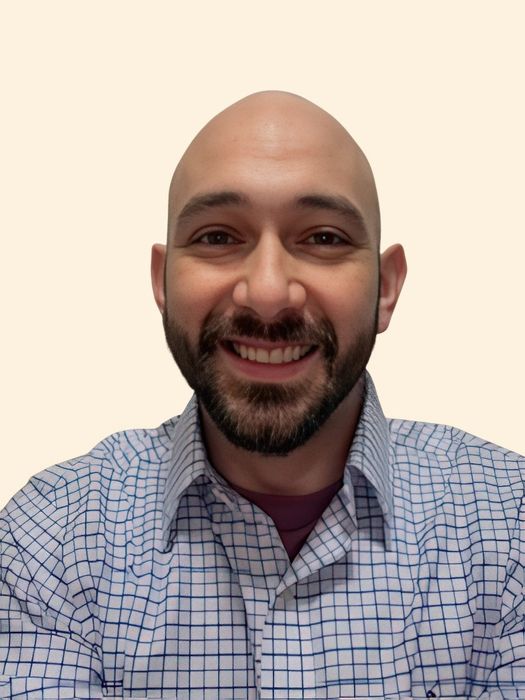 Joey Smith, Therapist