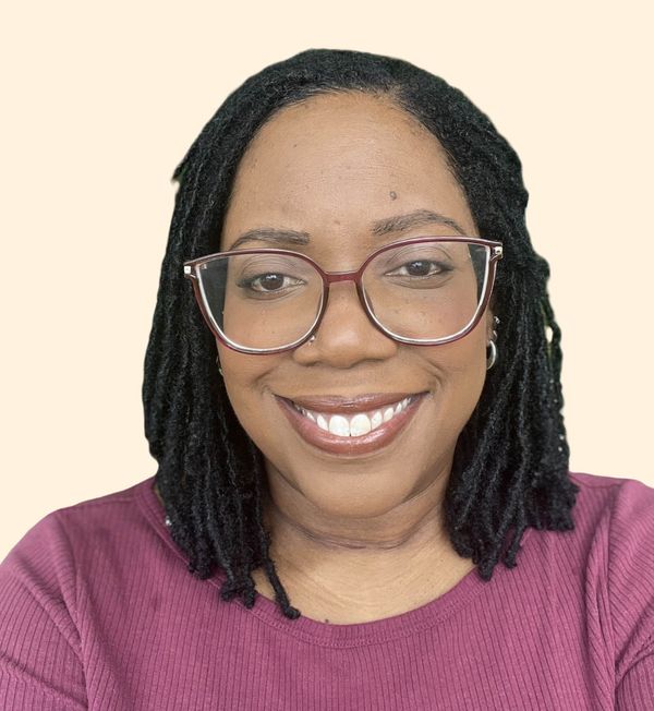 Shana Owens, Therapist
