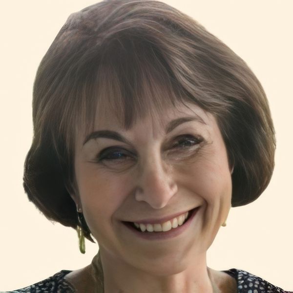 Helen Roupas, Therapist