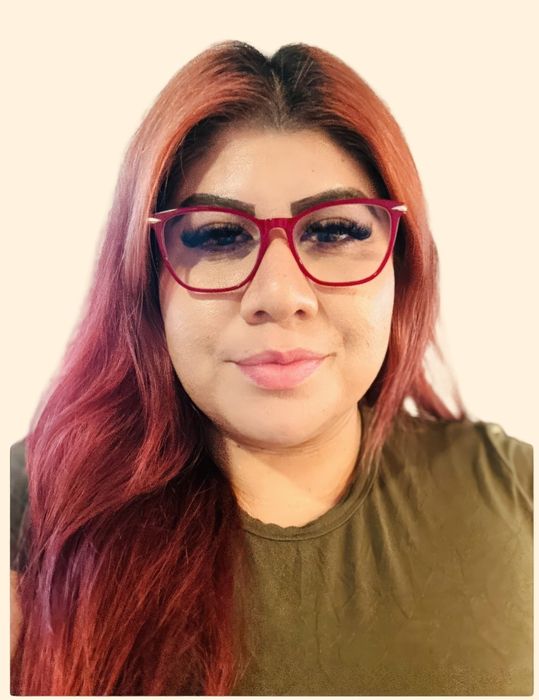 Vaneza Alvarado, Therapist