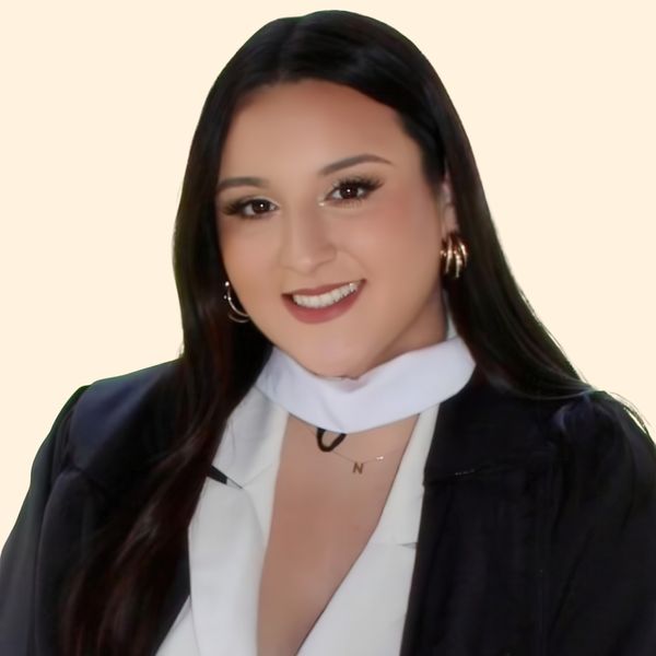 Natalia Gonzalez, Therapist