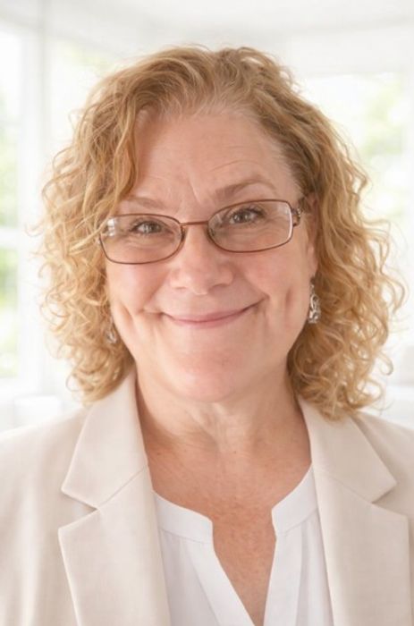 Tanya Thompson, Therapist