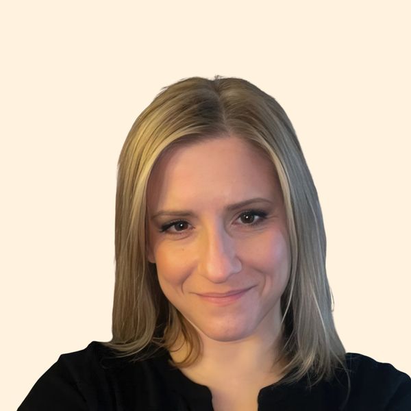 Lisa Villano, Therapist