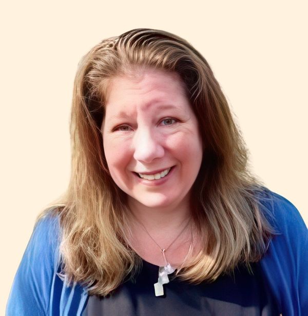 Mindy Rushbrook, Therapist