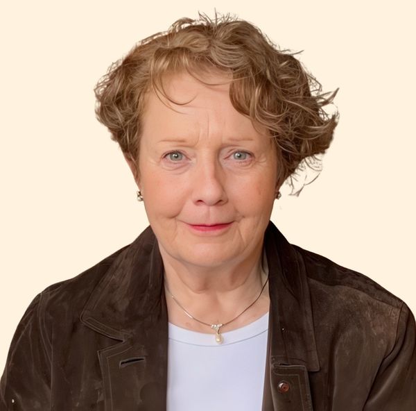 Mary F Lockwood, Therapist