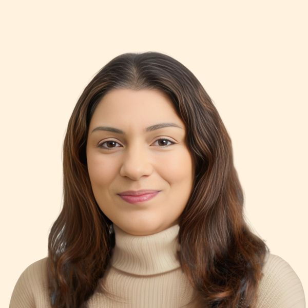 Sarah Aladhamy, Therapist