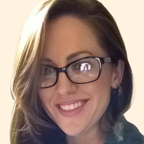 Marny Saunier, Therapist