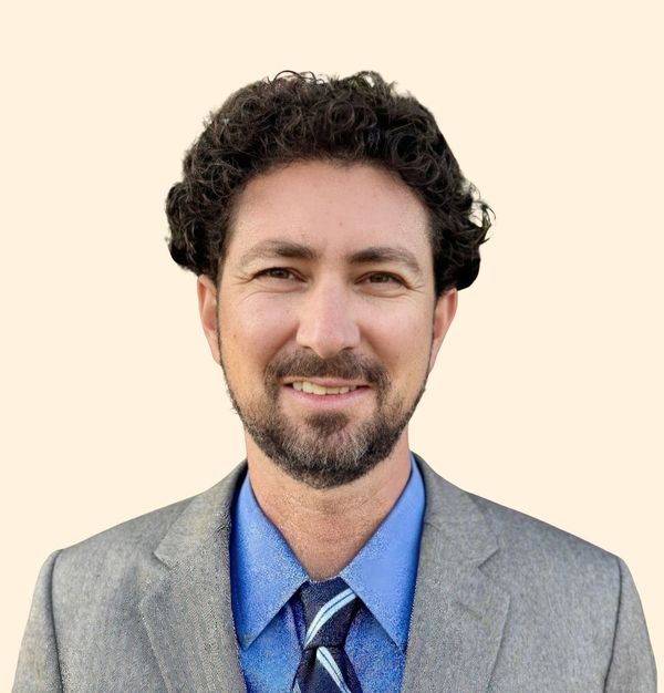 Dr. Darren Lucas, Psychiatrist