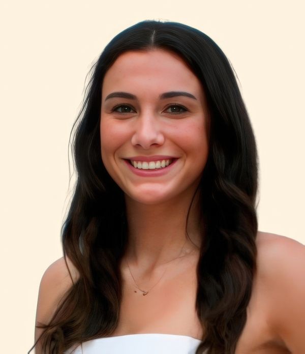 Ashlyn Cunningham, Therapist
