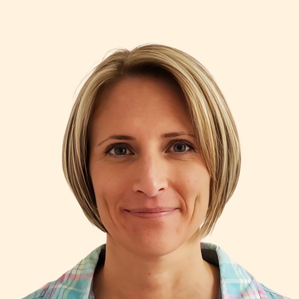 Elisza Fisher, Therapist