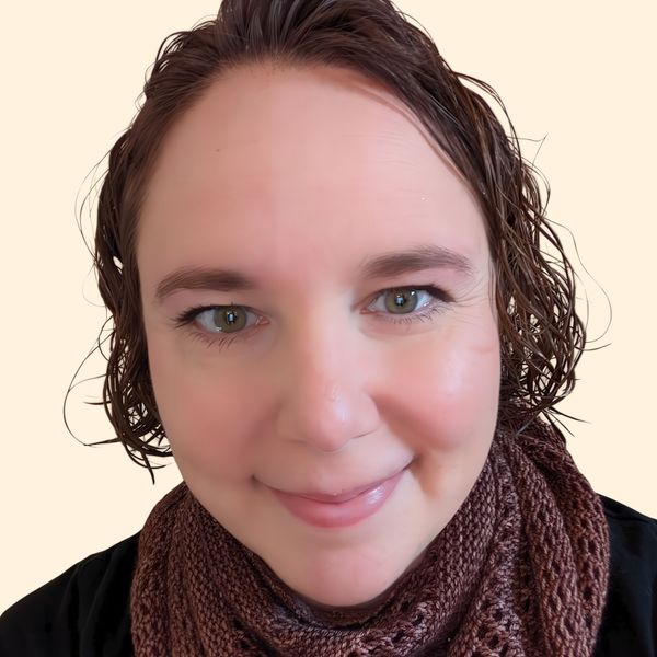 Elizabeth Dulak, Therapist