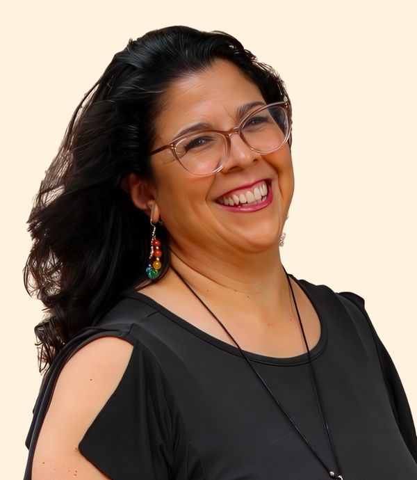 Stephanie Falcon, Therapist
