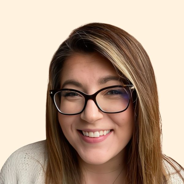 Mikaela Morcombe, Therapist