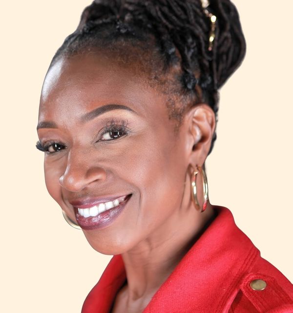 Lisa Tait, Therapist
