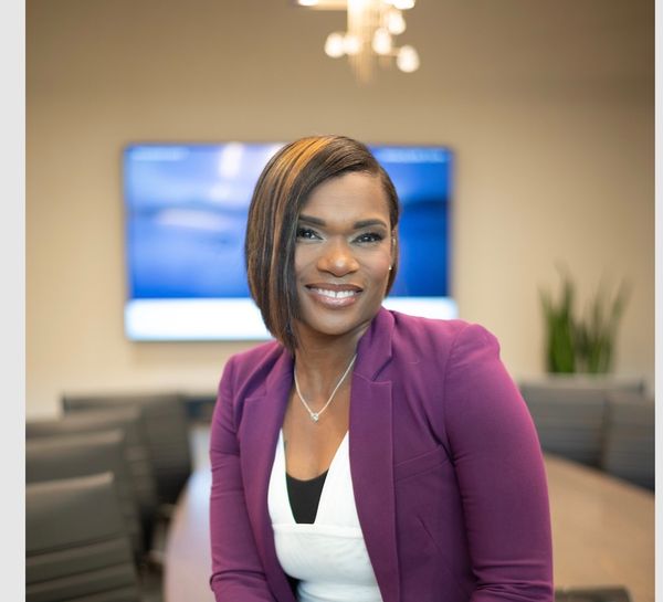 Adia Naba, Therapist