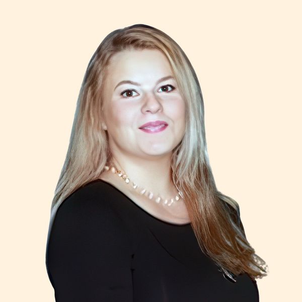 Jami Hanneman, Therapist
