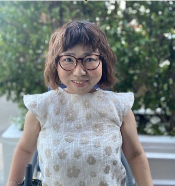 Kanna Uehara, Therapist
