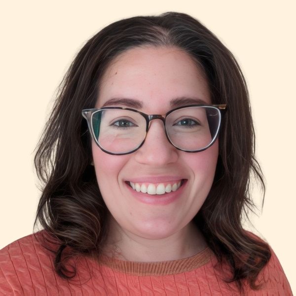 Rachel McLeod, Therapist